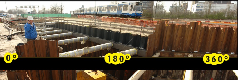 Noord Zuid subway under construction
building stations first